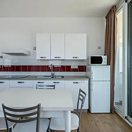 Condominio Silente E Apartamento Bibione